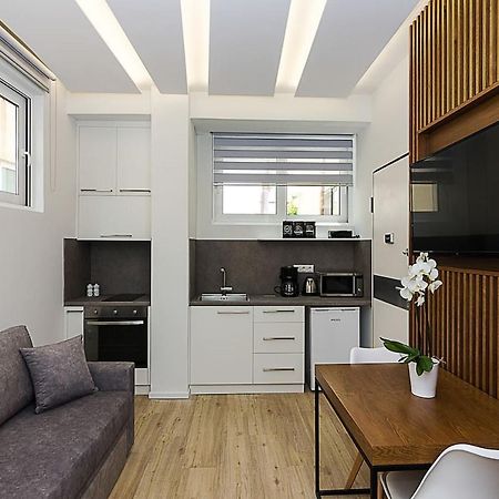 Brand New Flat For 4 Ppl Next To Syntagma Sq. Appartamento Atene Esterno foto