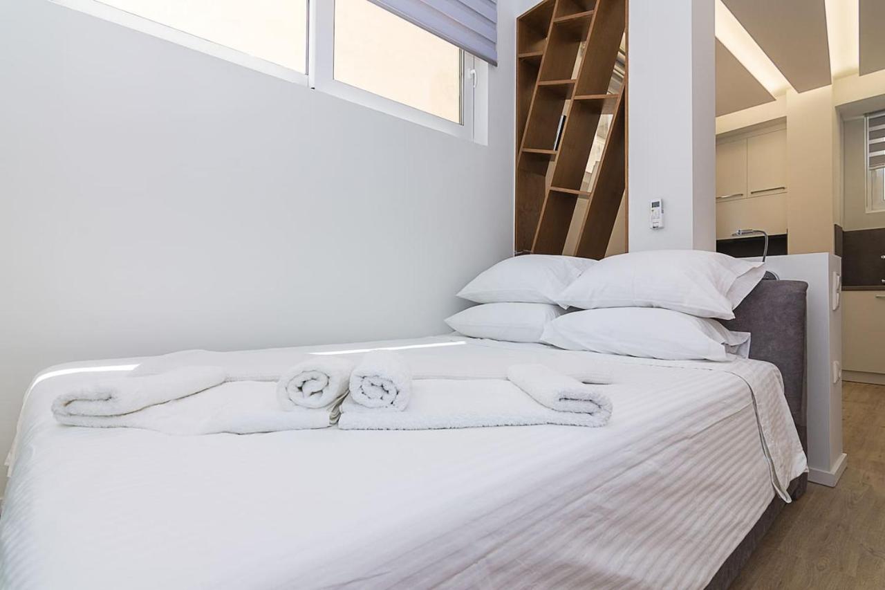 Brand New Flat For 4 Ppl Next To Syntagma Sq. Appartamento Atene Esterno foto
