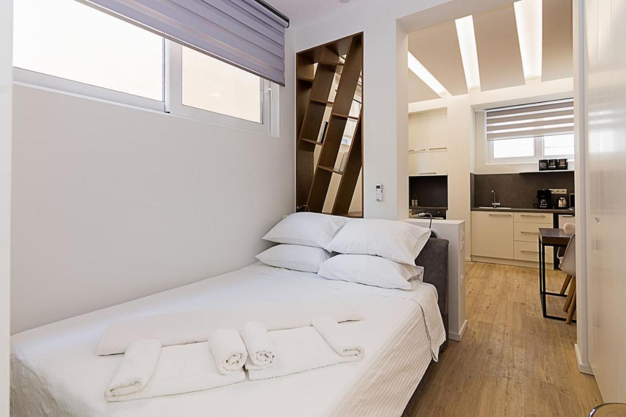 Brand New Flat For 4 Ppl Next To Syntagma Sq. Appartamento Atene Esterno foto