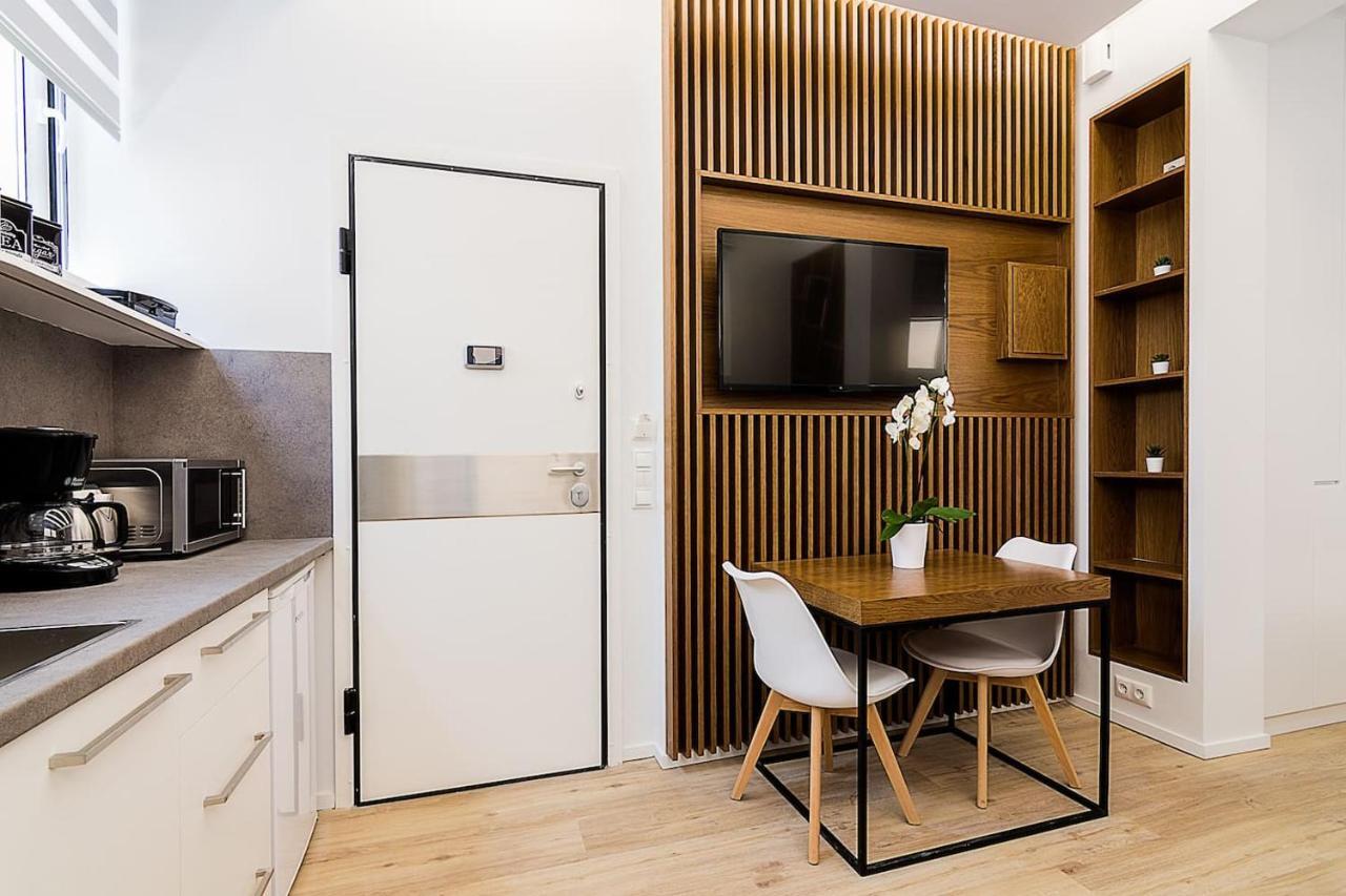 Brand New Flat For 4 Ppl Next To Syntagma Sq. Appartamento Atene Esterno foto