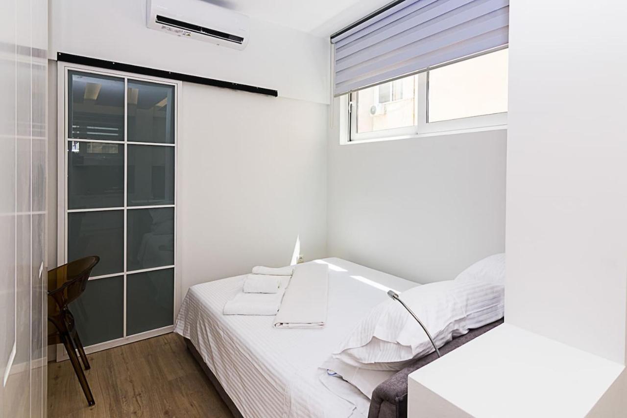 Brand New Flat For 4 Ppl Next To Syntagma Sq. Appartamento Atene Esterno foto
